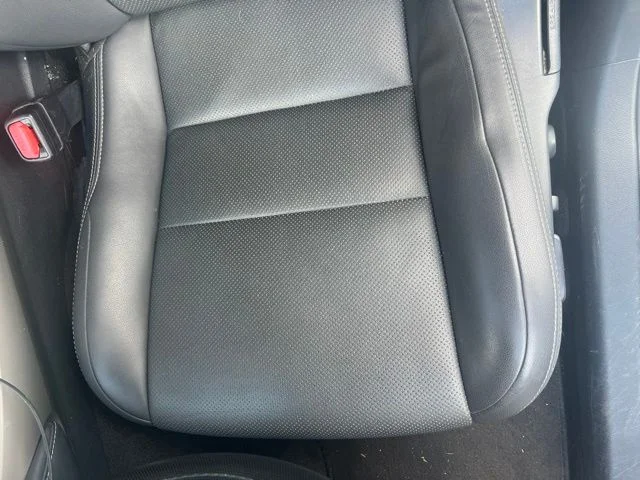 Used 2018 White Lexus 300 image 29