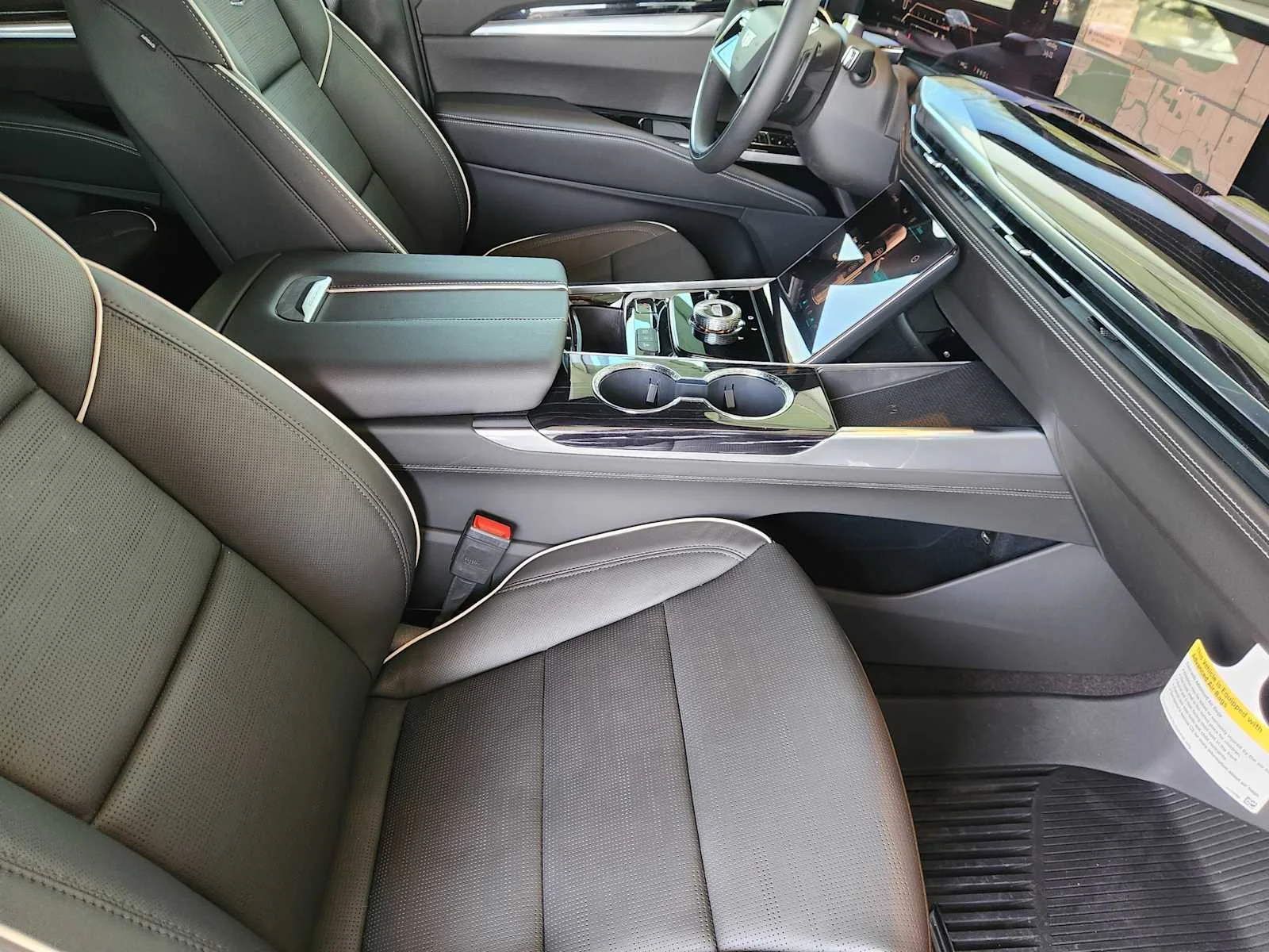 2026 Cadillac Escalade Sport - Photo 9