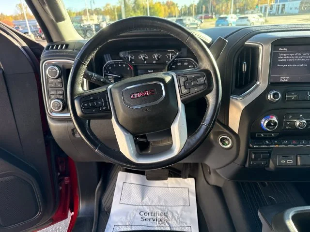Used 2021 CAYENNE RED TINTCOAT GMC SLT image 16