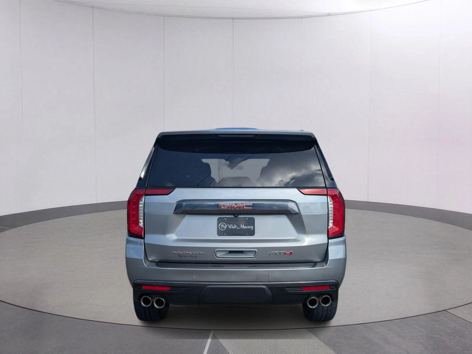 Used 2023 Sterling Metallic GMC AT4 image 4