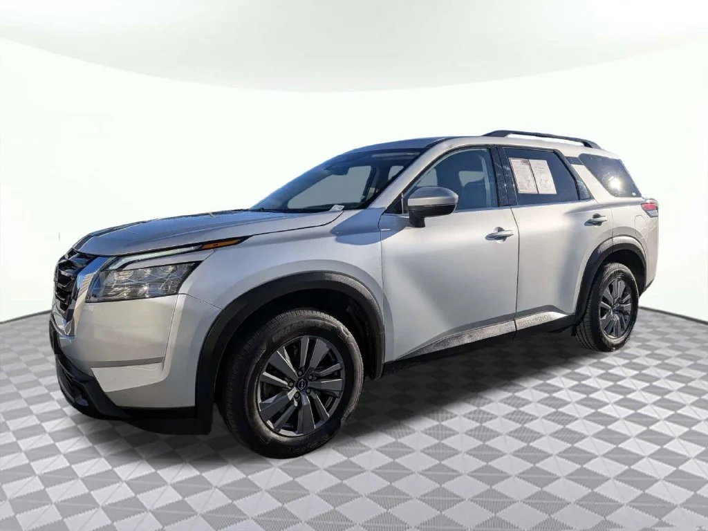 Certified Used 2024 Brilliant Silver Metallic Nissan SV image 7