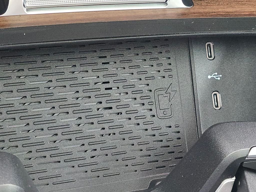 New 2026 MANUFAKTUR Alpine Grey Mercedes-Benz GLE 63 S AMG® image 36