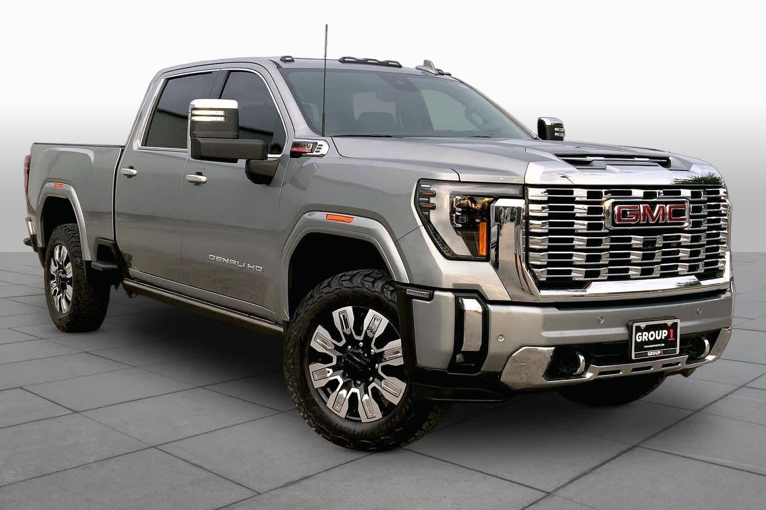 Used 2024 Sterling Metallic GMC Denali image 3