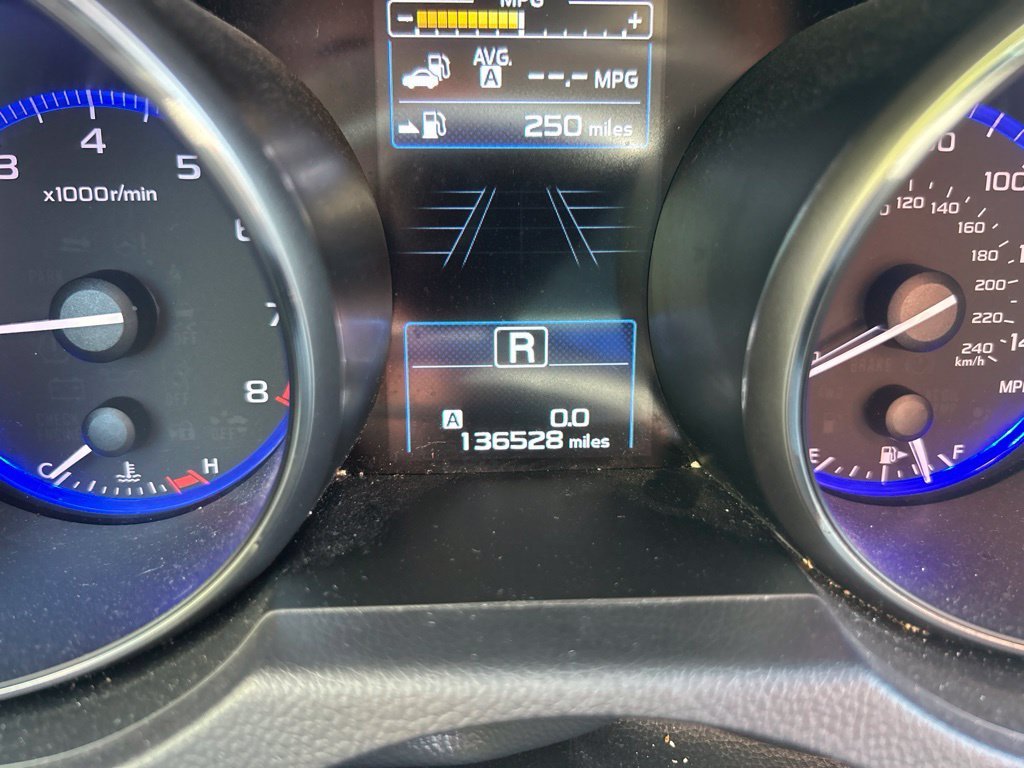 Used 2017 Silver Subaru 2.5i Premium image 19