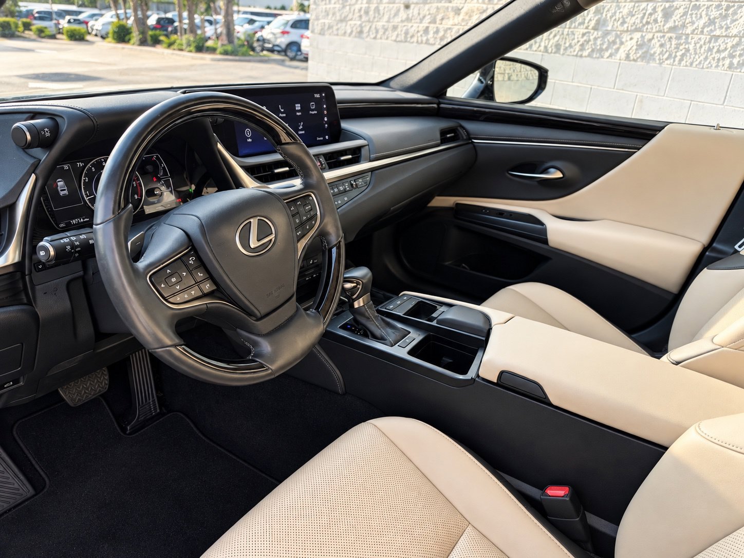 Used 2020 Atomic Silver Lexus 350 image 2