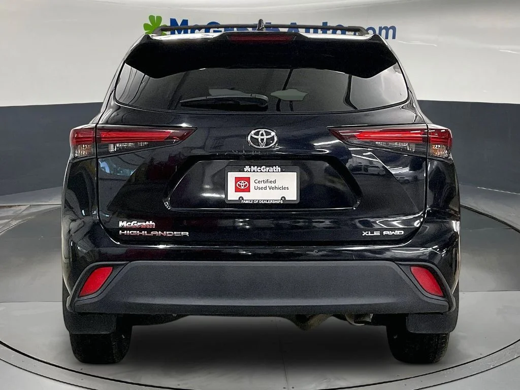 Used 2024 Black Toyota XLE image 6