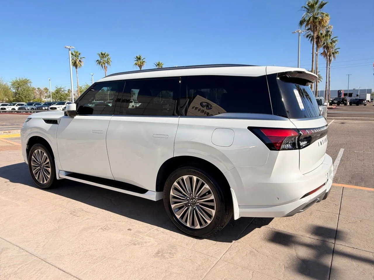 Certified Used 2026 RADIANT WHITE INFINITI Luxe 4WD image 4