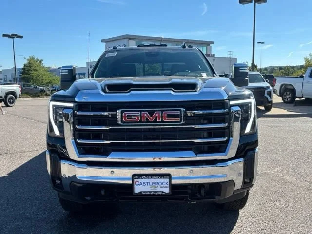 New 2026 Onyx Black GMC SLT image 10