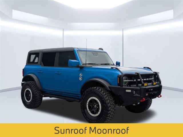 Used 2021 Blue Ford Outer Banks image 9