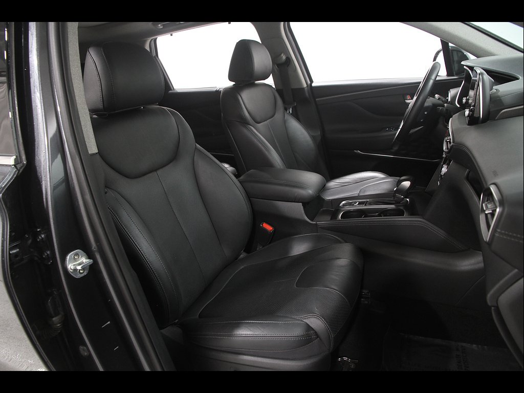 2020 Hyundai Santa Fe Limited - Photo 17