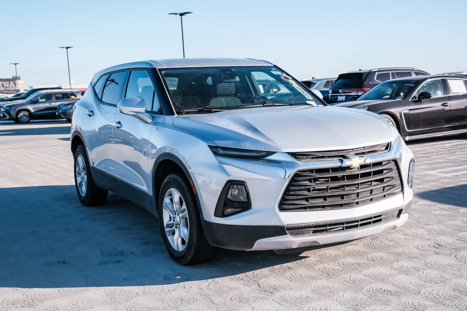 Used 2022 Silver Ice Metallic Chevrolet LT image 3
