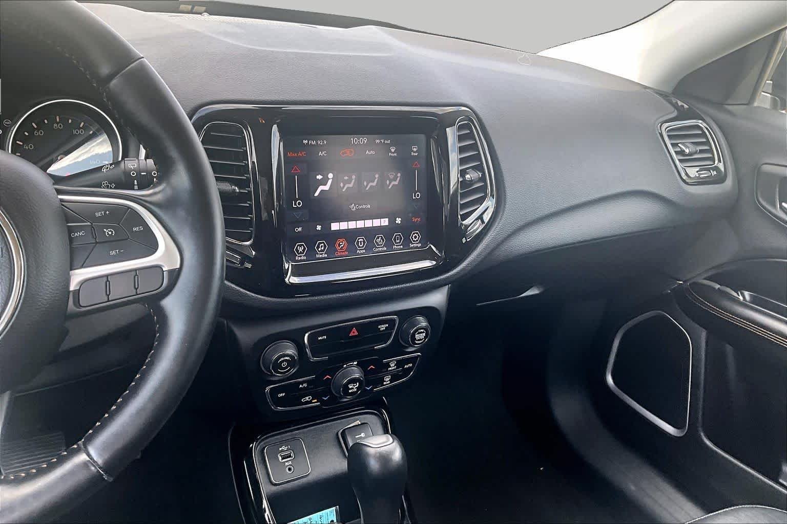 Used 2020 Sting-Gray Clearcoat Jeep Limited image 6