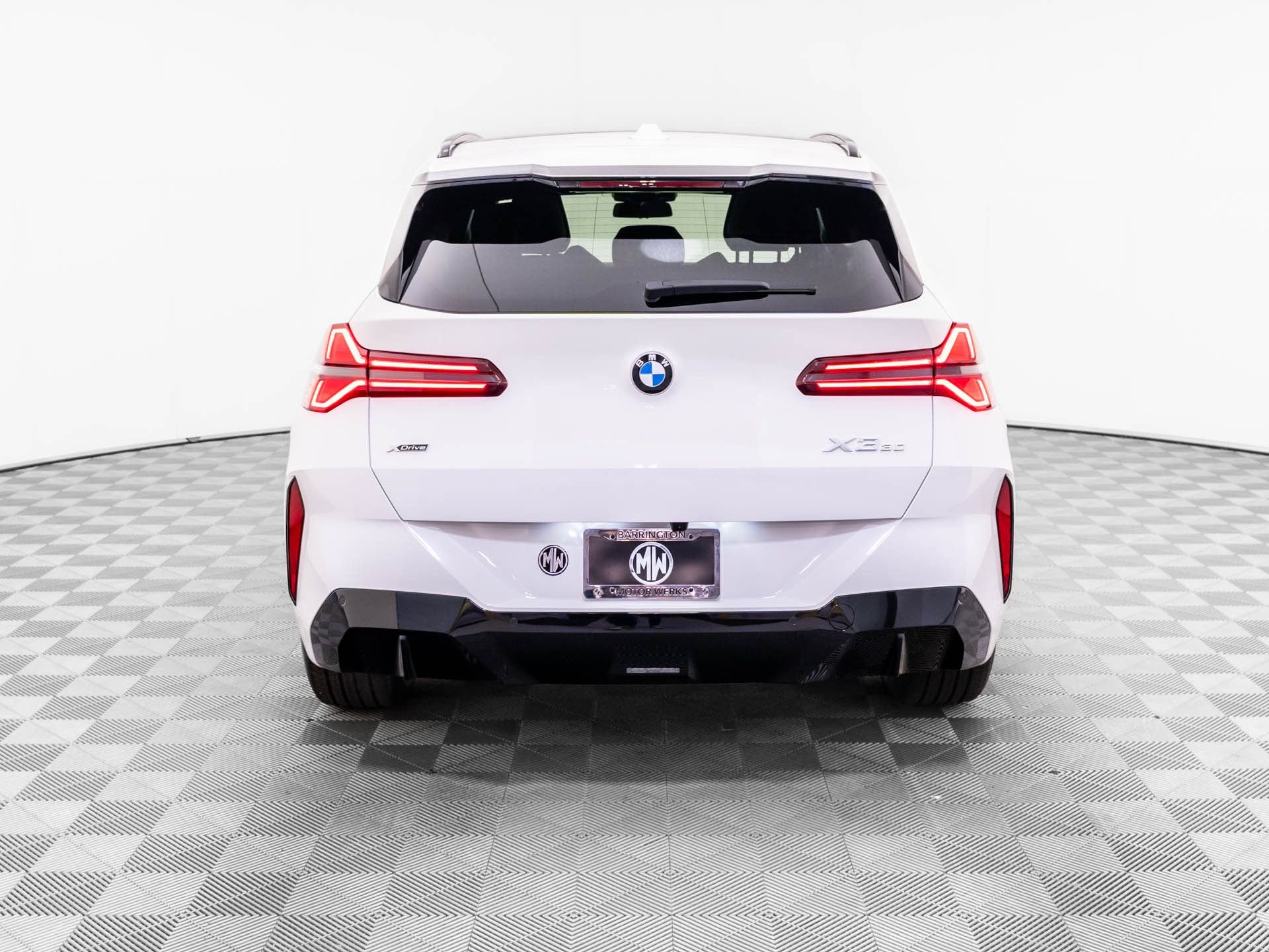New 2026 Alpine White BMW 30 xDrive image 5
