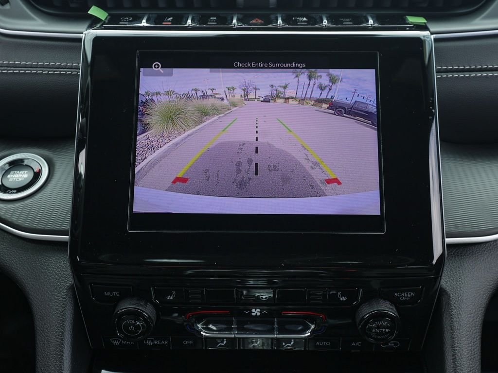 New 2026 Bright White Clear-Coat Exterior Paint Jeep Laredo image 29