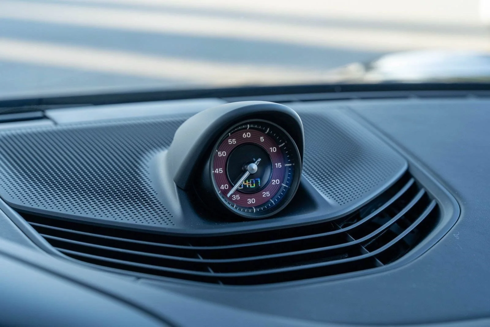 2026 Porsche Taycan GTS - Photo 30