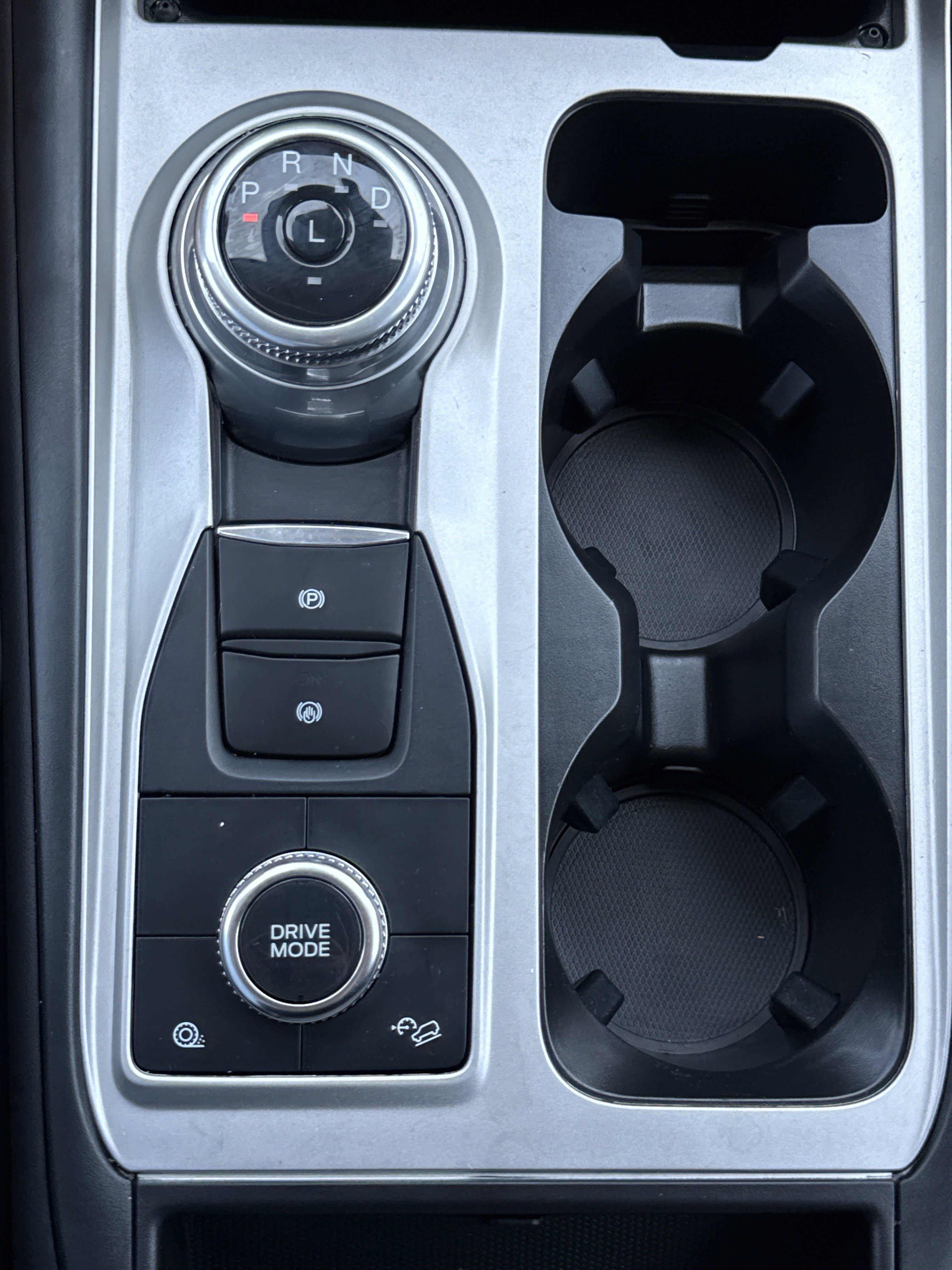 2023 Ford Explorer XLT - Photo 29