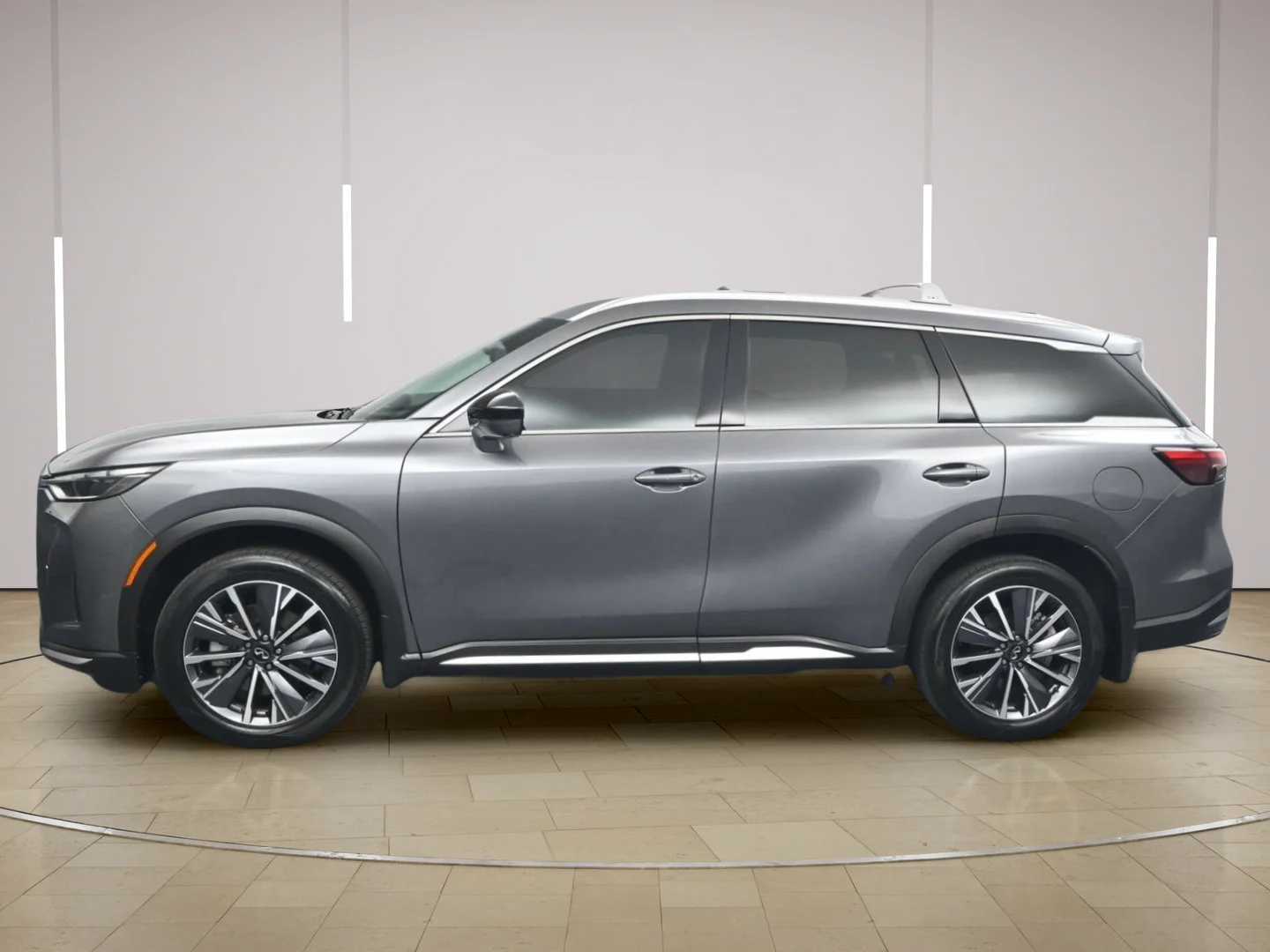 Used 2026 Graphite Shadow INFINITI LUXE image 4