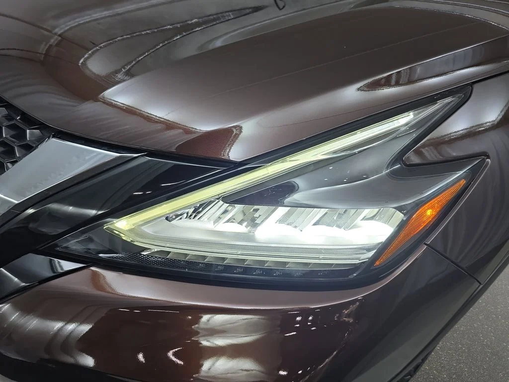 Used 2019 Brown Nissan Platinum image 32