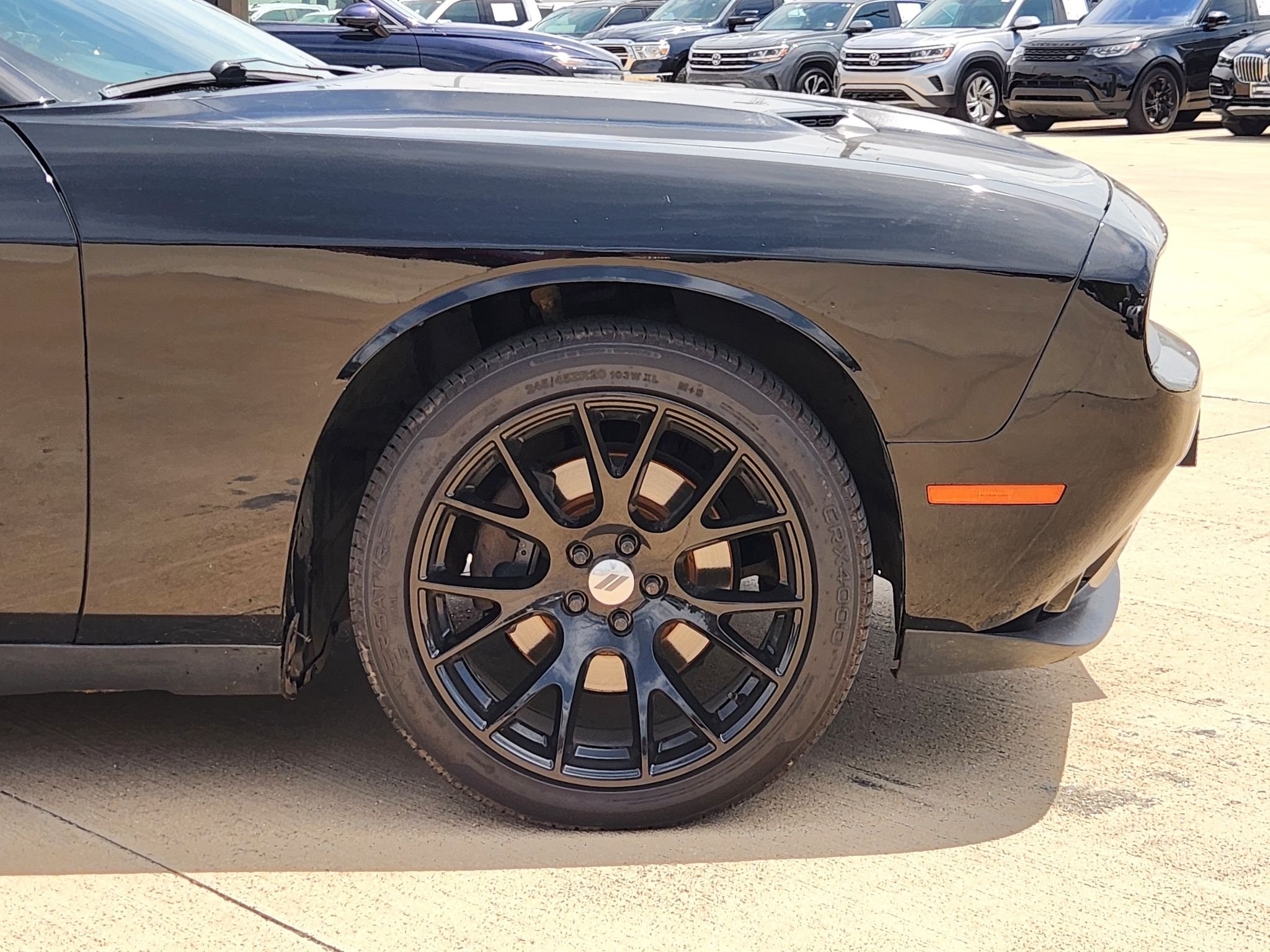 Used 2018 Pitch Black Clearcoat Dodge SXT image 7