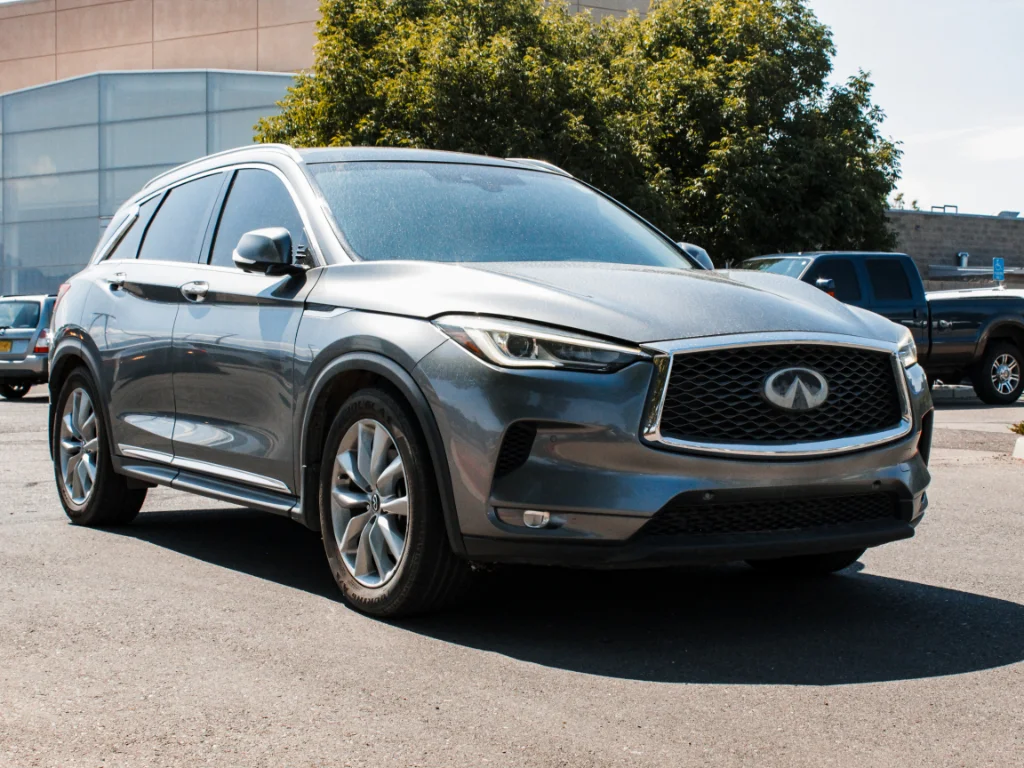 Used 2019 Graphite Shadow INFINITI ESSENTIAL image 3