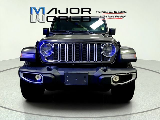Used 2025 Gray Jeep Sahara 4xe image 3