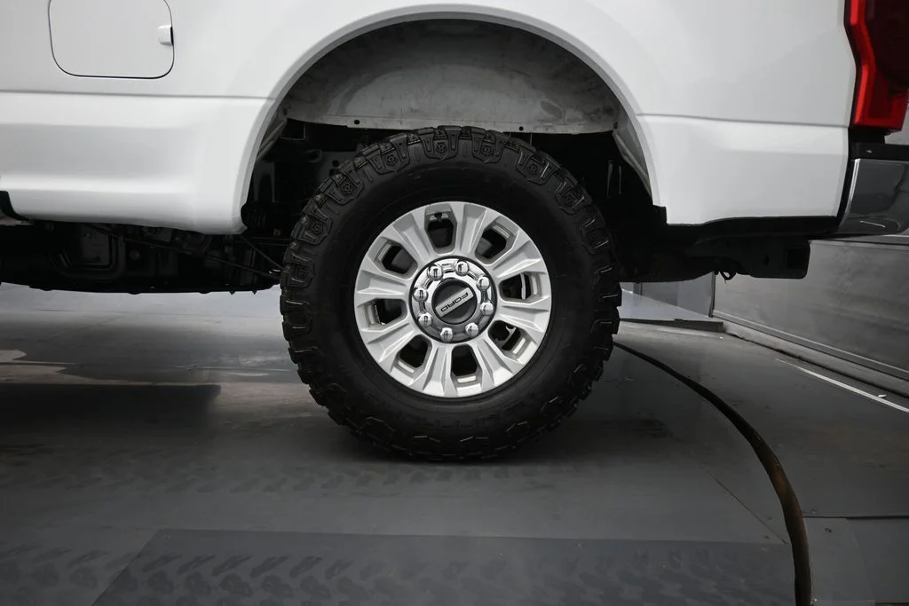 Used 2021 White Ford XLT image 18