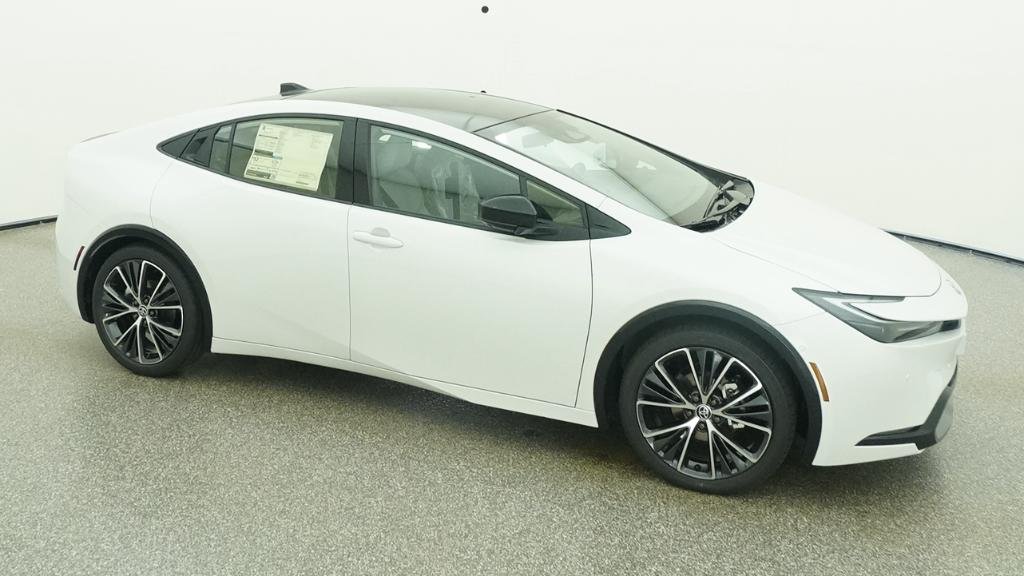 New 2026 Wind Chill Pearl Toyota Limited image 4