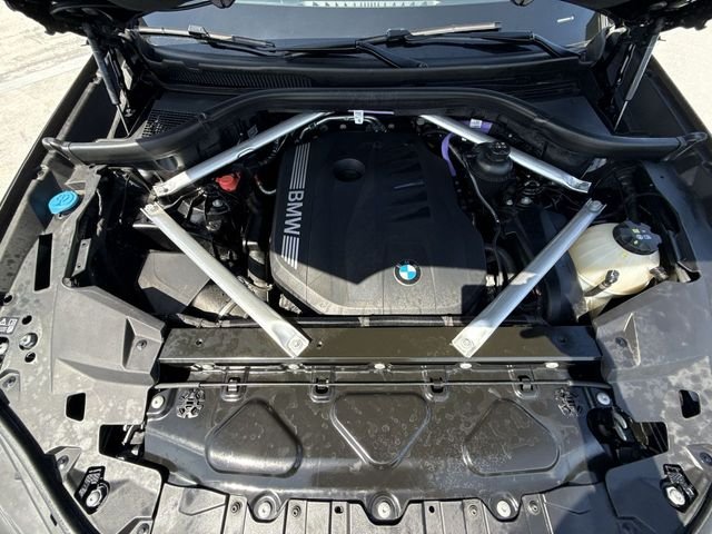 Used 2025 Black BMW xDrive40i image 27