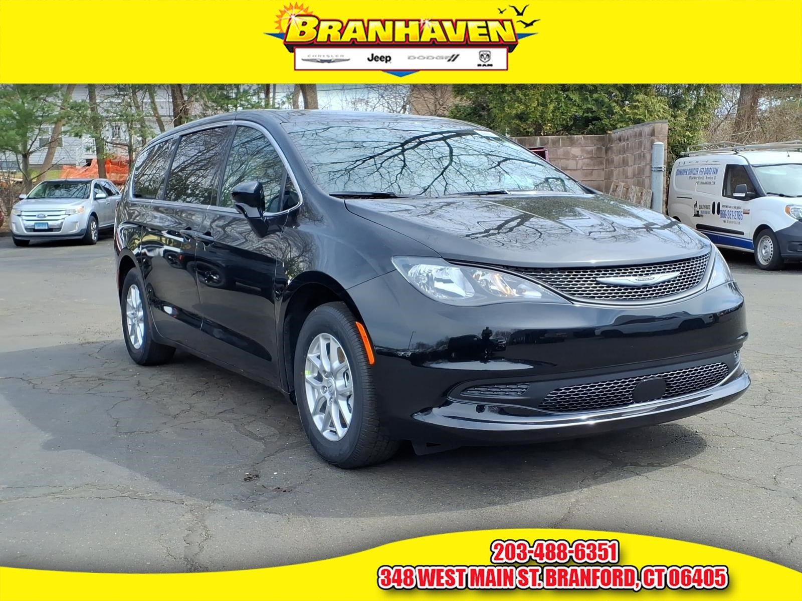 2026 Chrysler Voyager LX's photo