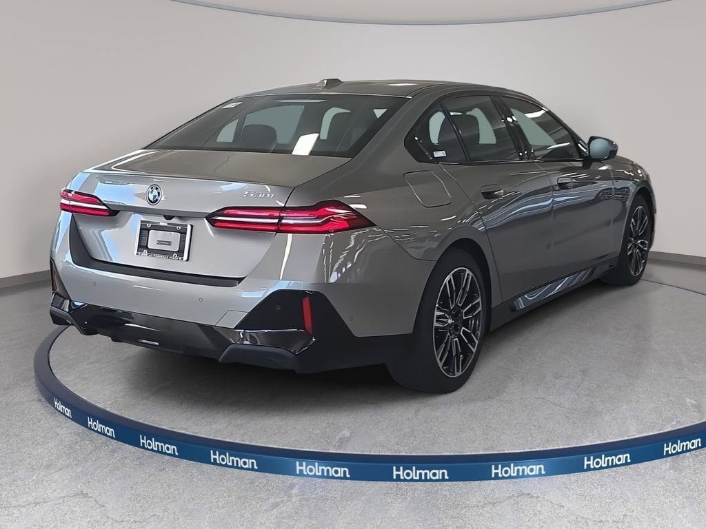 Used 2026 Oxide Grey Met BMW 530i image 4