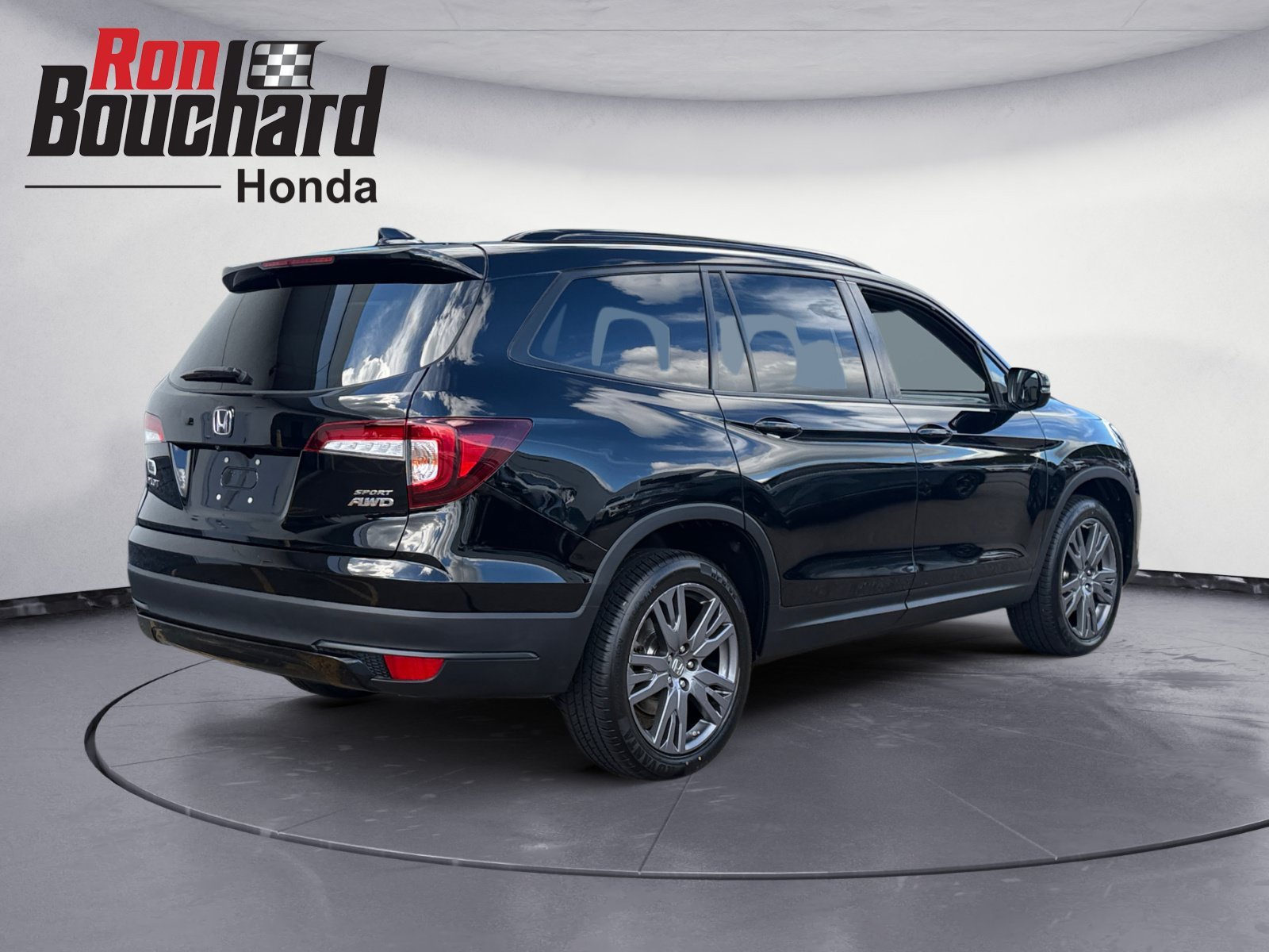 Certified Used 2022 Crystal Black Pearl Honda AWD SPORT image 2