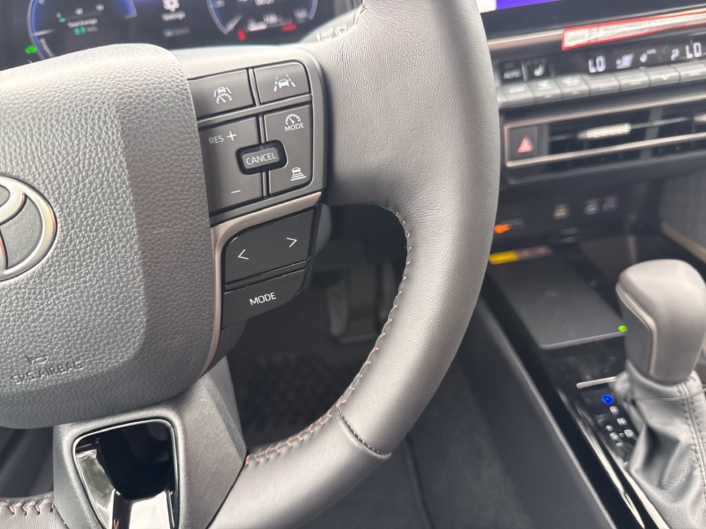 Used 2026  Toyota XLE image 29