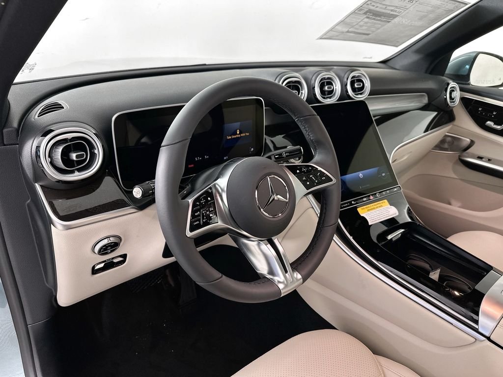 New 2026 Verde Silver Metallic Mercedes-Benz GLC 300 image 9