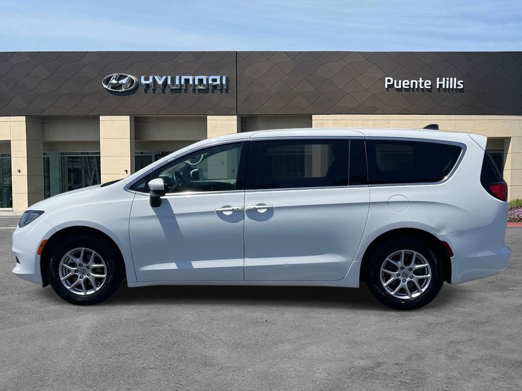 Used 2023 White Chrysler LX image 3