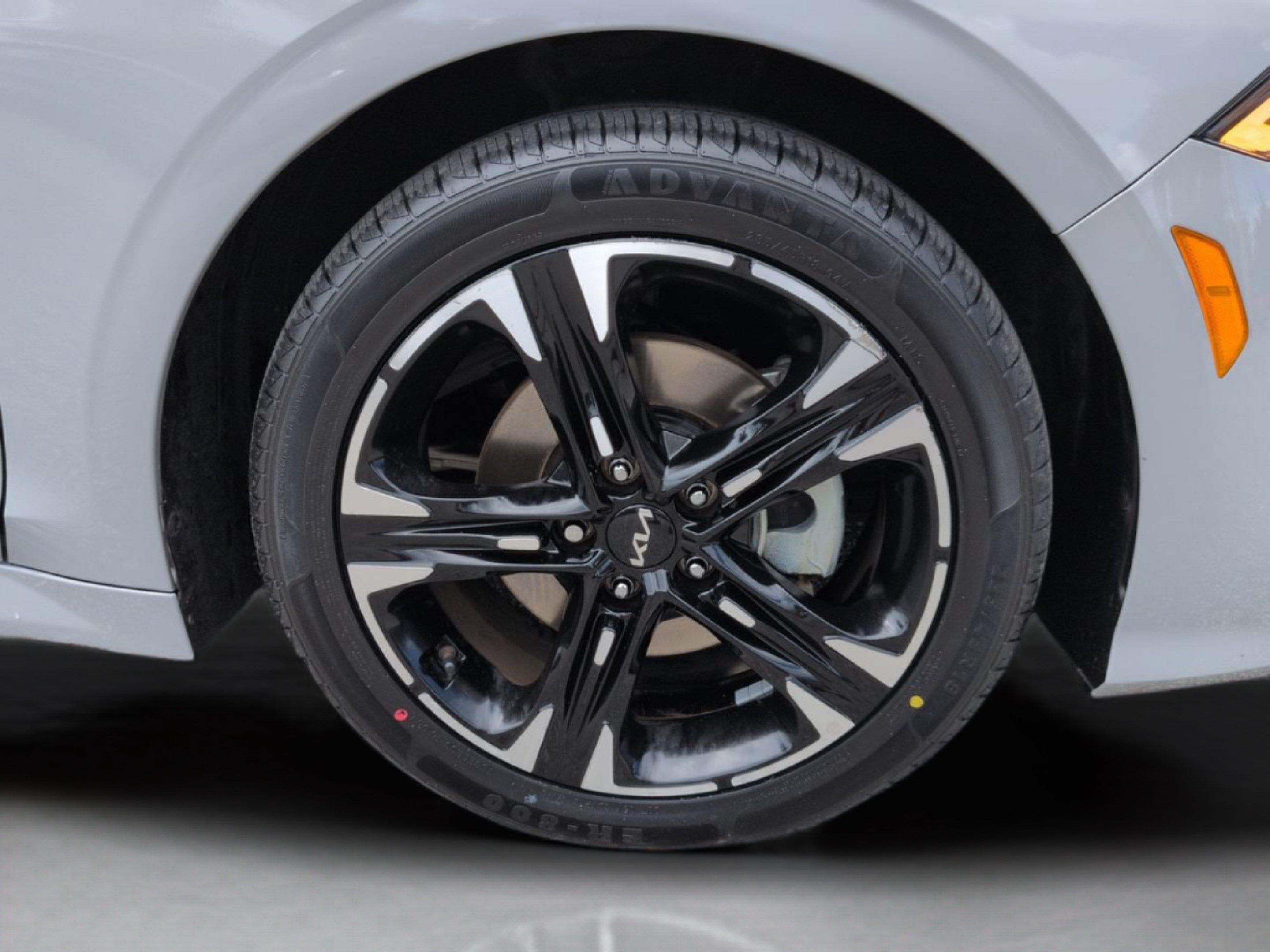 Certified Used 2024 Wolf Gray Kia GT-Line image 13