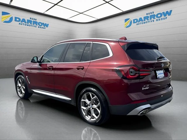 Used 2022 Red BMW xDrive30i image 3