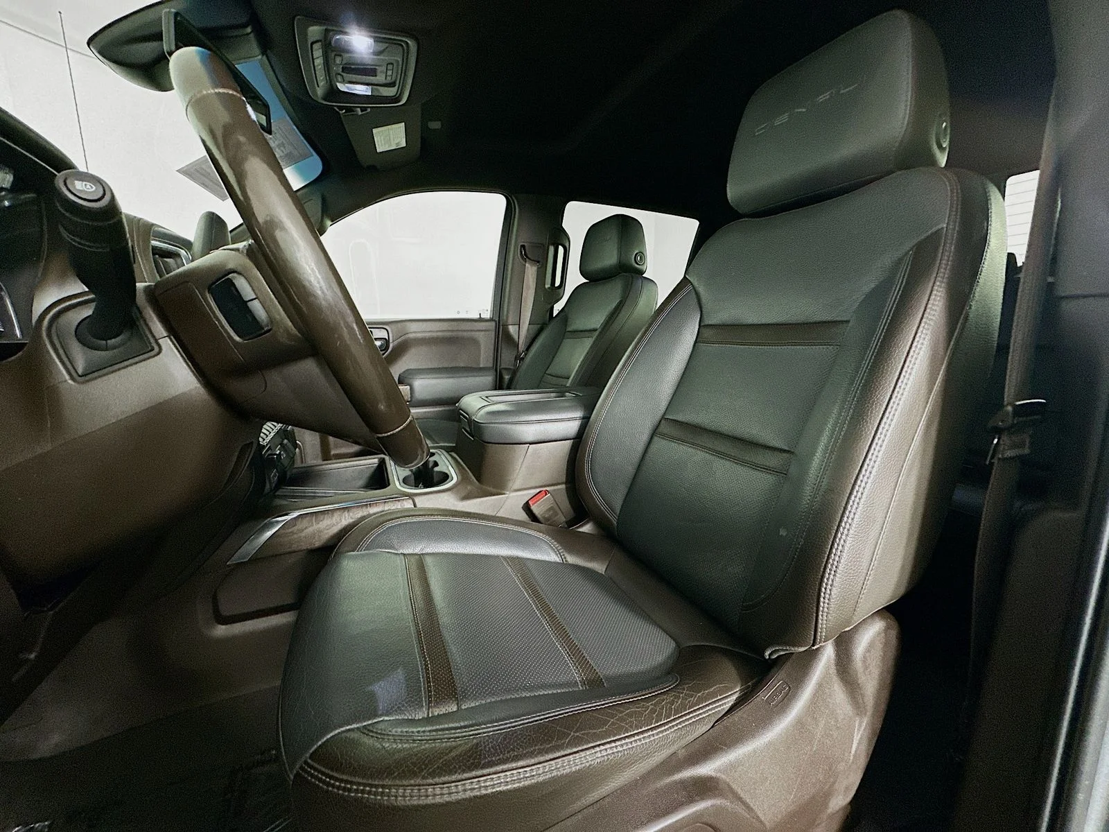 Used 2020 Steel Metallic GMC Denali image 23