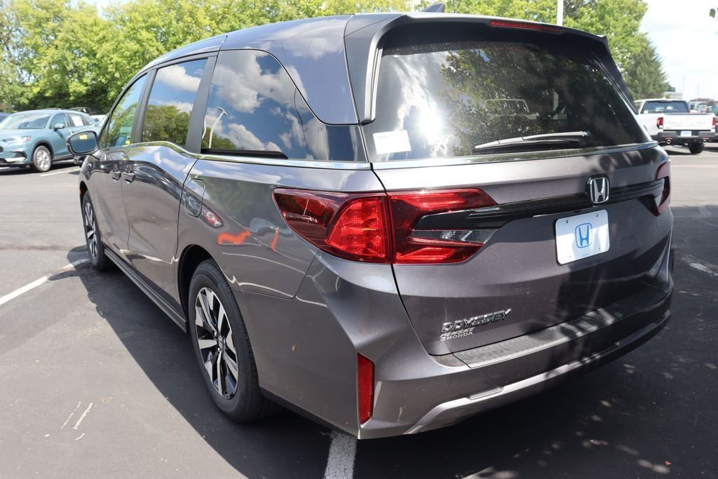 Used 2026 Modern Steel Metallic Honda EX-L image 3