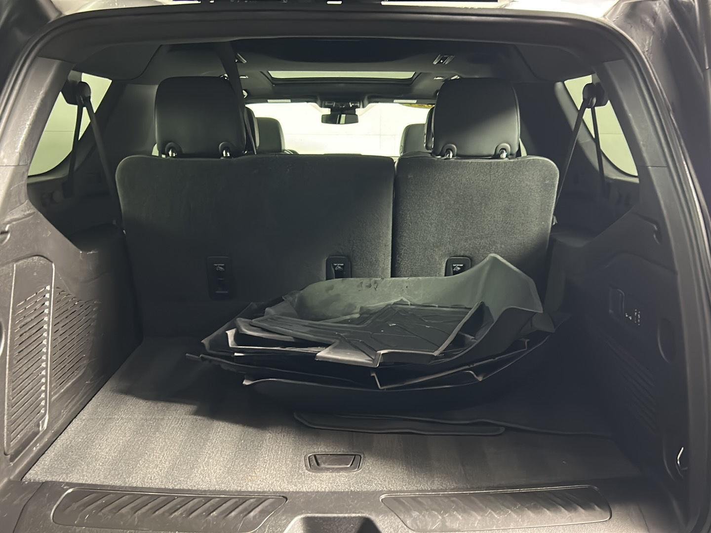 Used 2024 Summit White Chevrolet LT image 8