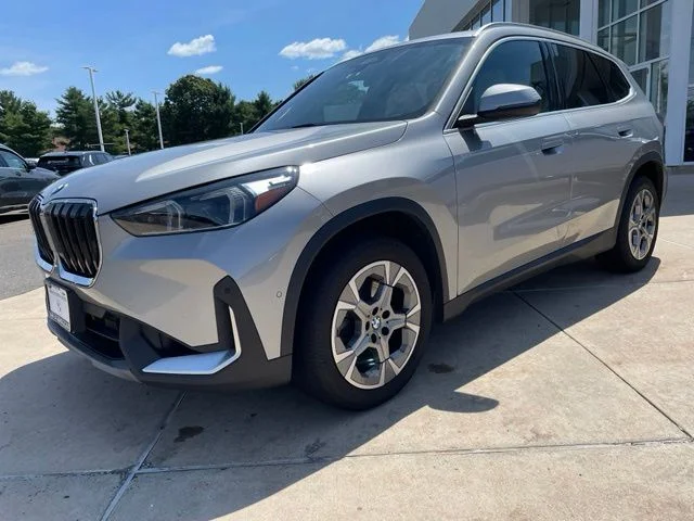 Certified Used 2023 Silver BMW xDrive28i image 3