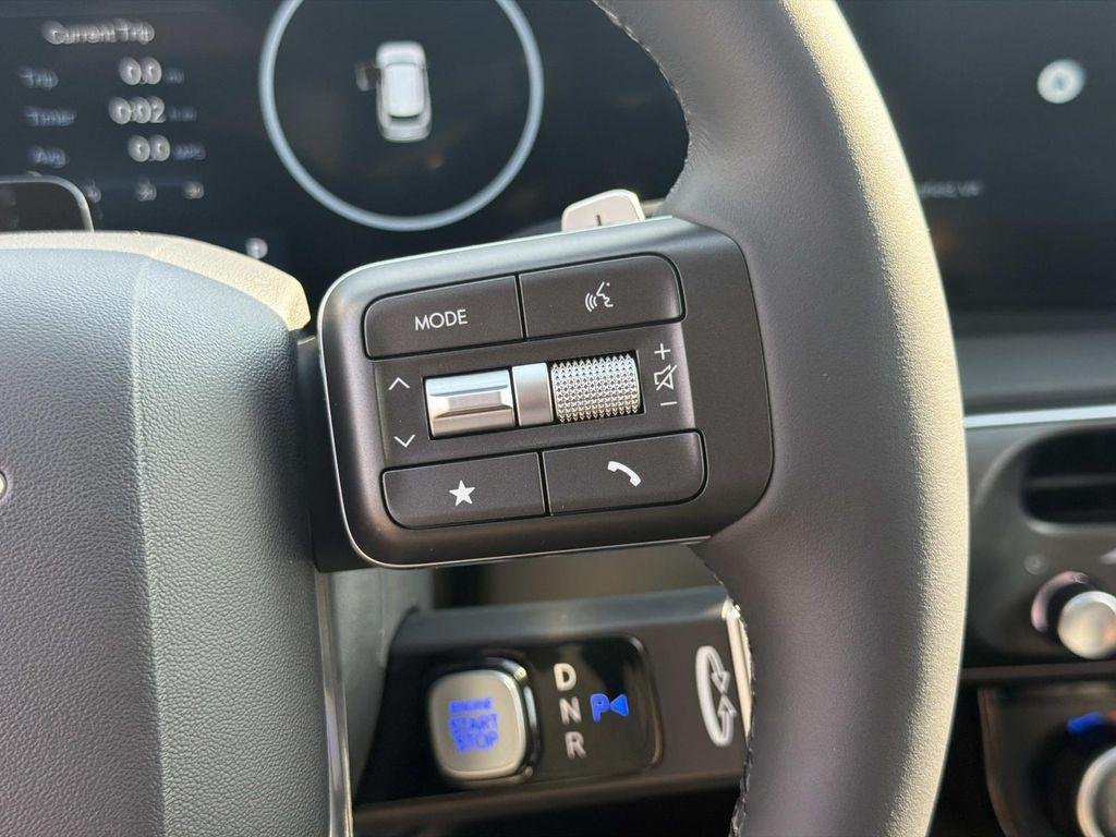 New 2026 Silver Hyundai SEL Premium AWD image 11