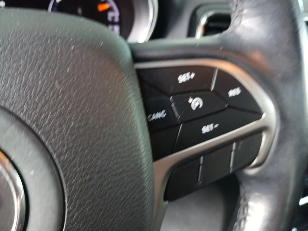 Used 2021 Black Jeep Limited image 34