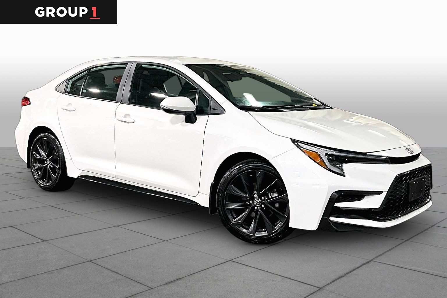Certified Used 2023 Ice Cap Toyota SE image 3
