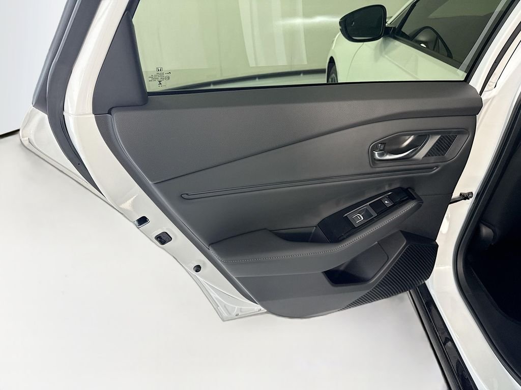 New 2026 Platinum White Pearl Honda Touring image 27