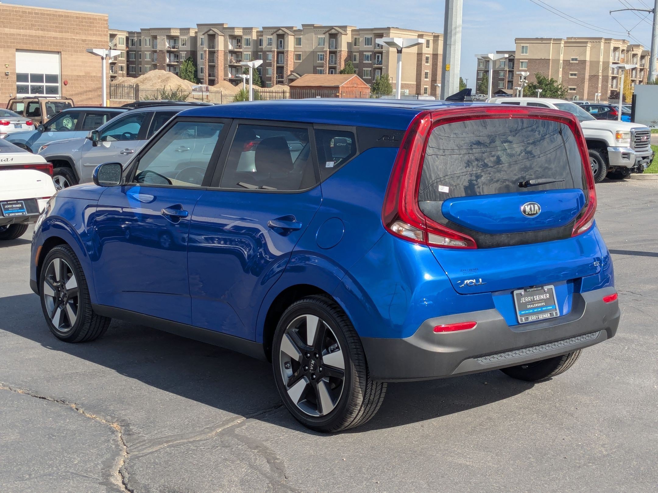 Used 2020 Neptune Blue Kia EX image 3