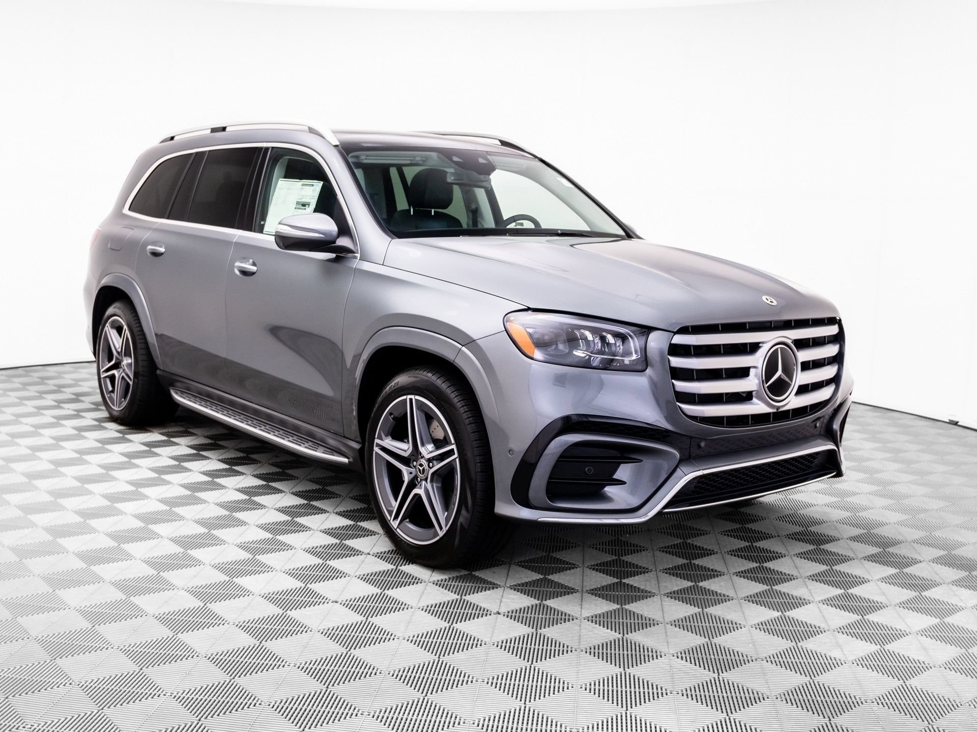 New 2026 Selenite Grey Metallic Mercedes-Benz GLS 450 image 50