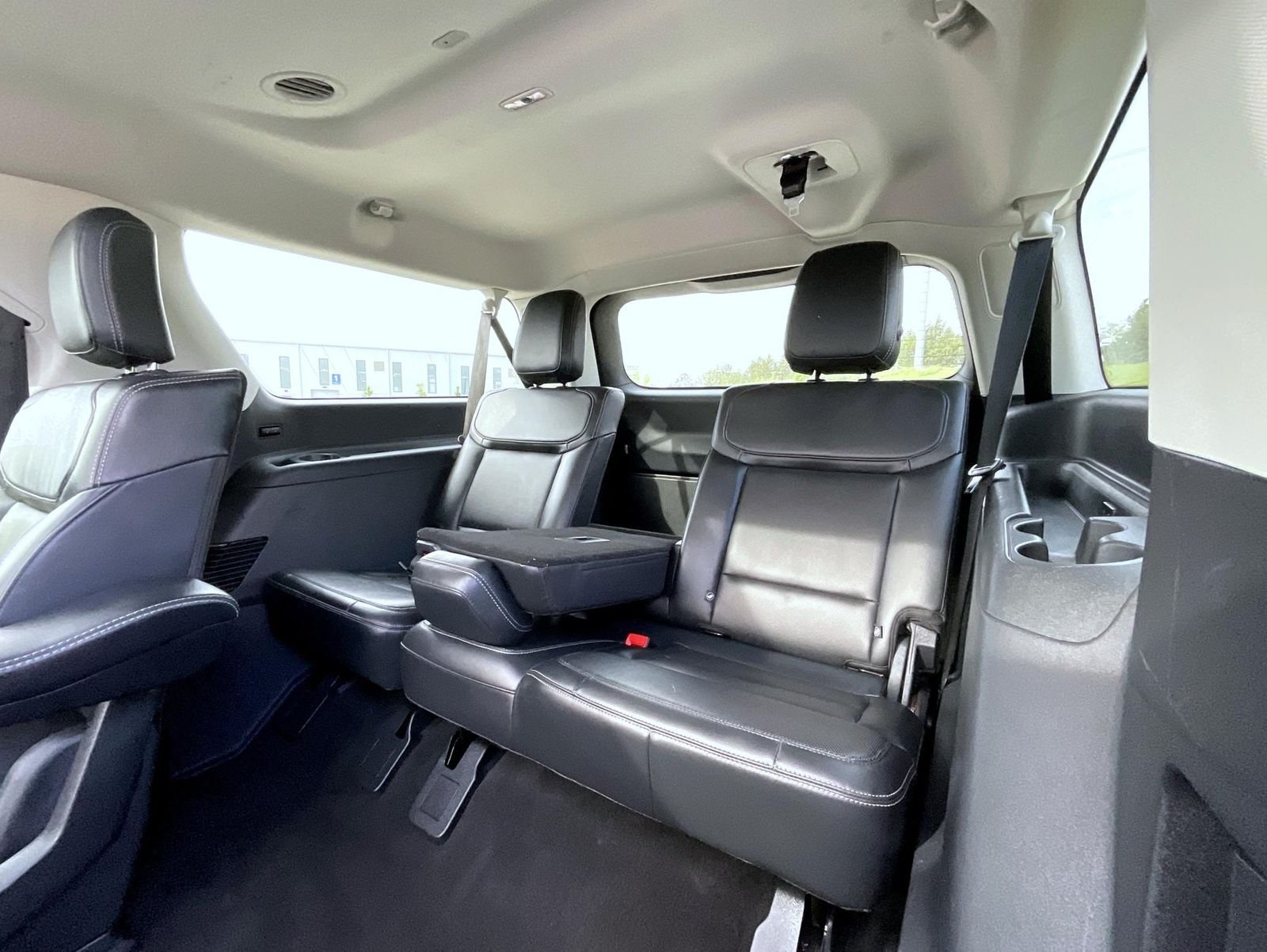 Used 2025 White Ford Platinum image 20