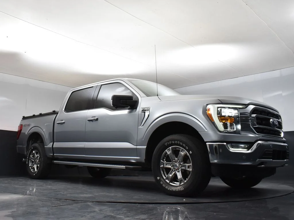 Used 2021 Silver Ford XLT image 7