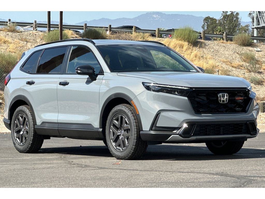 New 2026 Urban Gray Pearl Honda TrailSport image 2