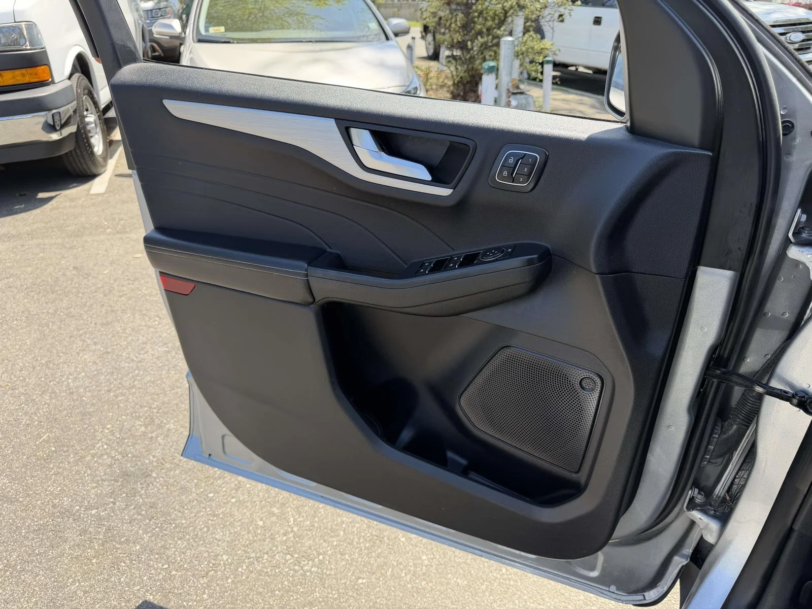 Used 2024 Silver Ford Platinum image 25